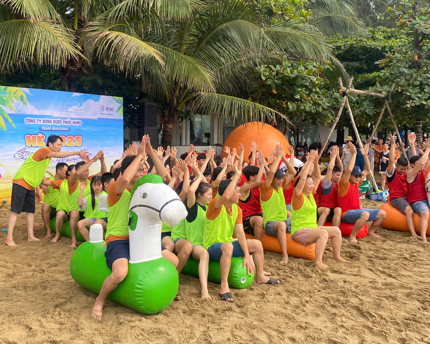 Đông Dược Phúc Hưng tổ chức du lịch hè 2025 - Sầm Sơn: Lặng một nhịp để hiểu nhau hơn, chậm một bước để thương trọn vẹn